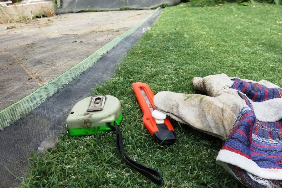 DIY installing artificial grass